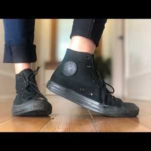 Converse All Black
